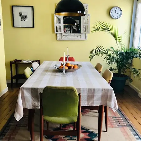 Cozy Artistic * Nikósie
