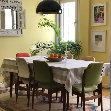 Διαμέρισμα Cozy Artistic *